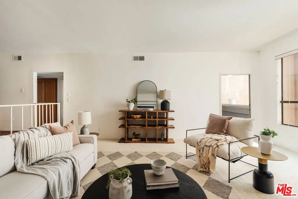 2219 S Bentley Avenue 203, Los Angeles, California 90064 home-pic-18